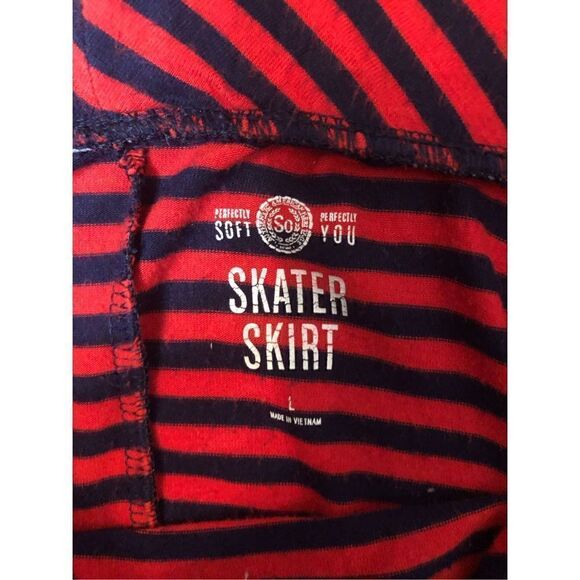 SO striped red and black jersey knit skater skirt - Picture 7 of 8